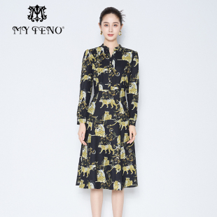 气质时尚 马天奴专柜正品 秋冬秋冬黑色印花V字立领收腰裙子长袖