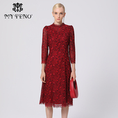 专柜正品 马天奴女秋冬红色刺绣蕾丝连衣裙子时尚 MRS213DRX0