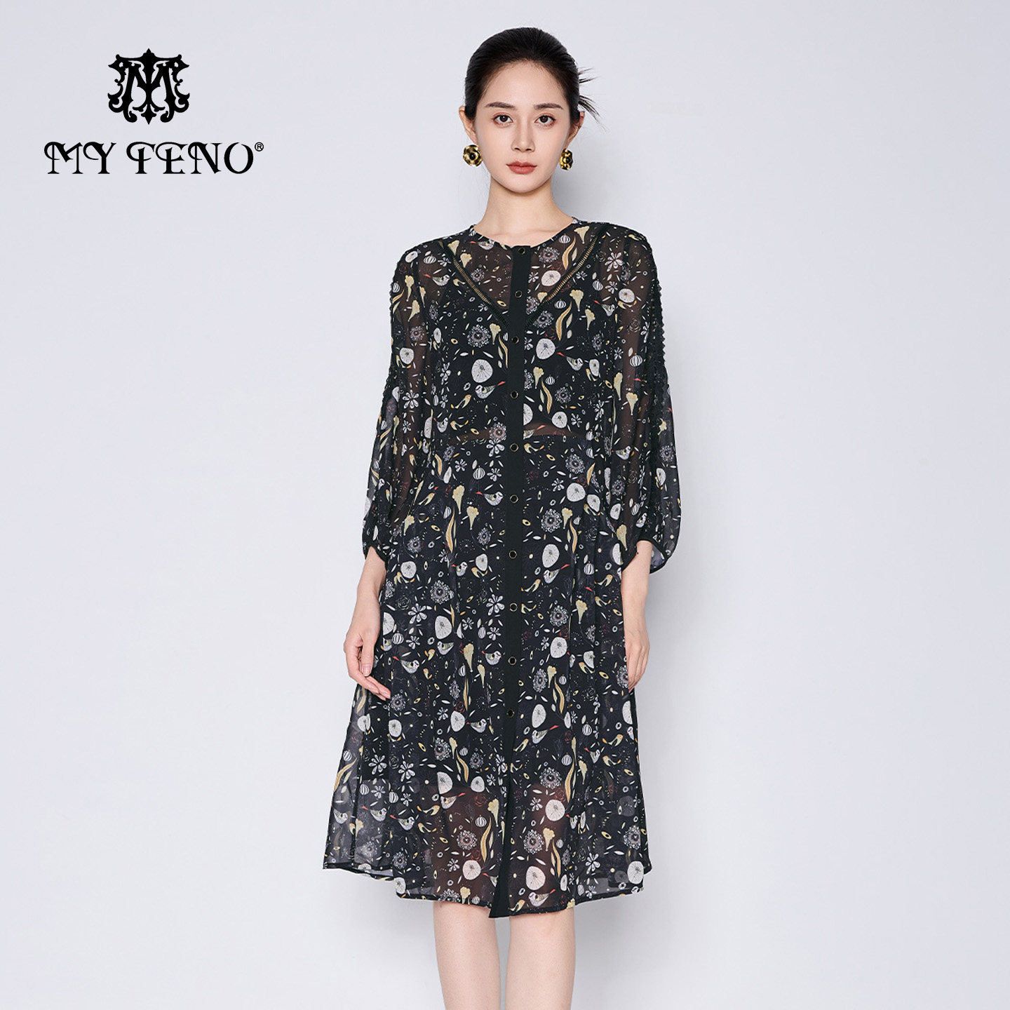 马天奴黑色印花圆领收腰连衣裙