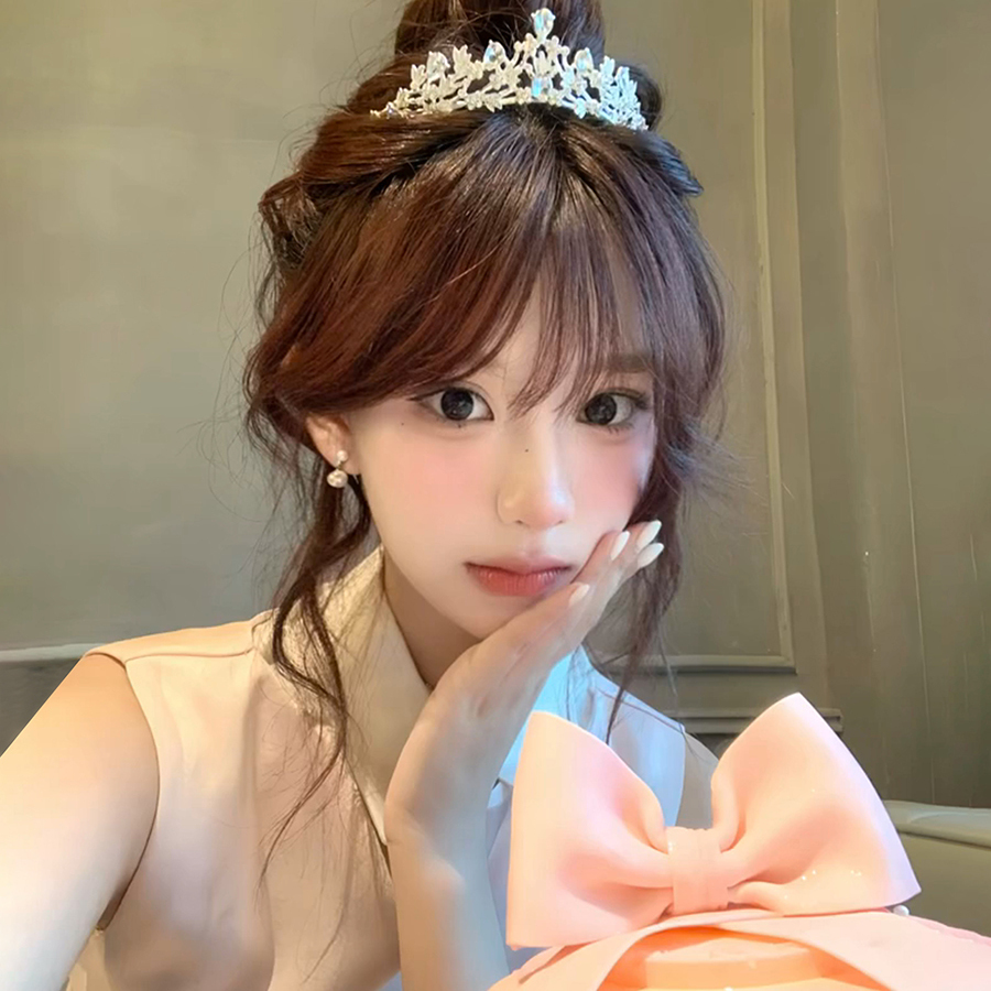 在逃公主银色水晶皇冠女公主风头箍发卡生日宴会头饰成人礼发饰