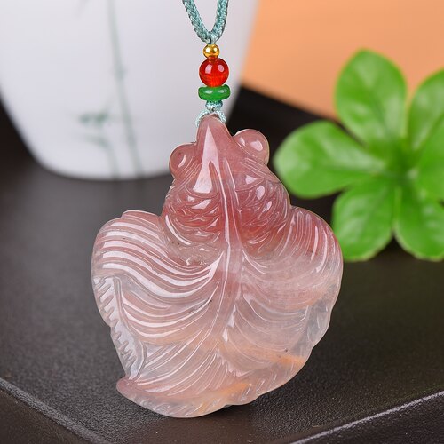 新疆金丝玉桃花酿金鱼吊坠金鱼