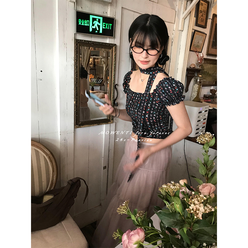 MOWENTI文文婷【3/29 20:00PM】 彩色碎花泡泡袖显瘦设计上衣女春