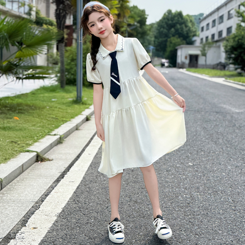 儿童连衣裙女夏网红洋气2025休闲森系潮装时尚韩版潮宝夏潮女生