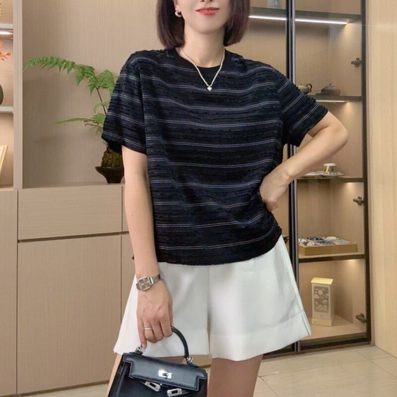 2026新款夏季薄款正肩宽松短款黑色洋气短袖T恤女款 - 实物图
