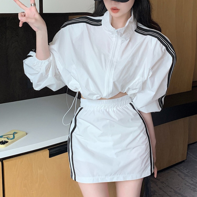 炸街套装裙两件套女2025夏季新款运动防晒短款上衣高腰半身短裙子