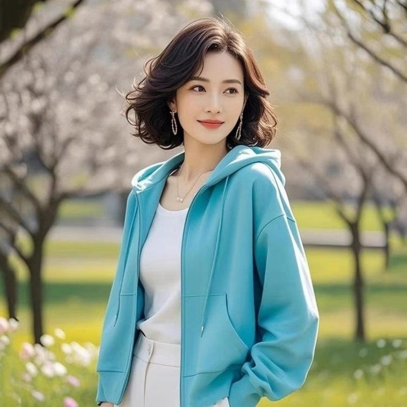 2025超火减龄春季独特漂亮洋气女士湖蓝色连帽卫衣外套韩系慵懒风