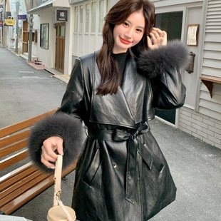 仿狐狸毛拼接袖口黑色pu皮棉服女款冬季高级感收腰显瘦皮衣外套
