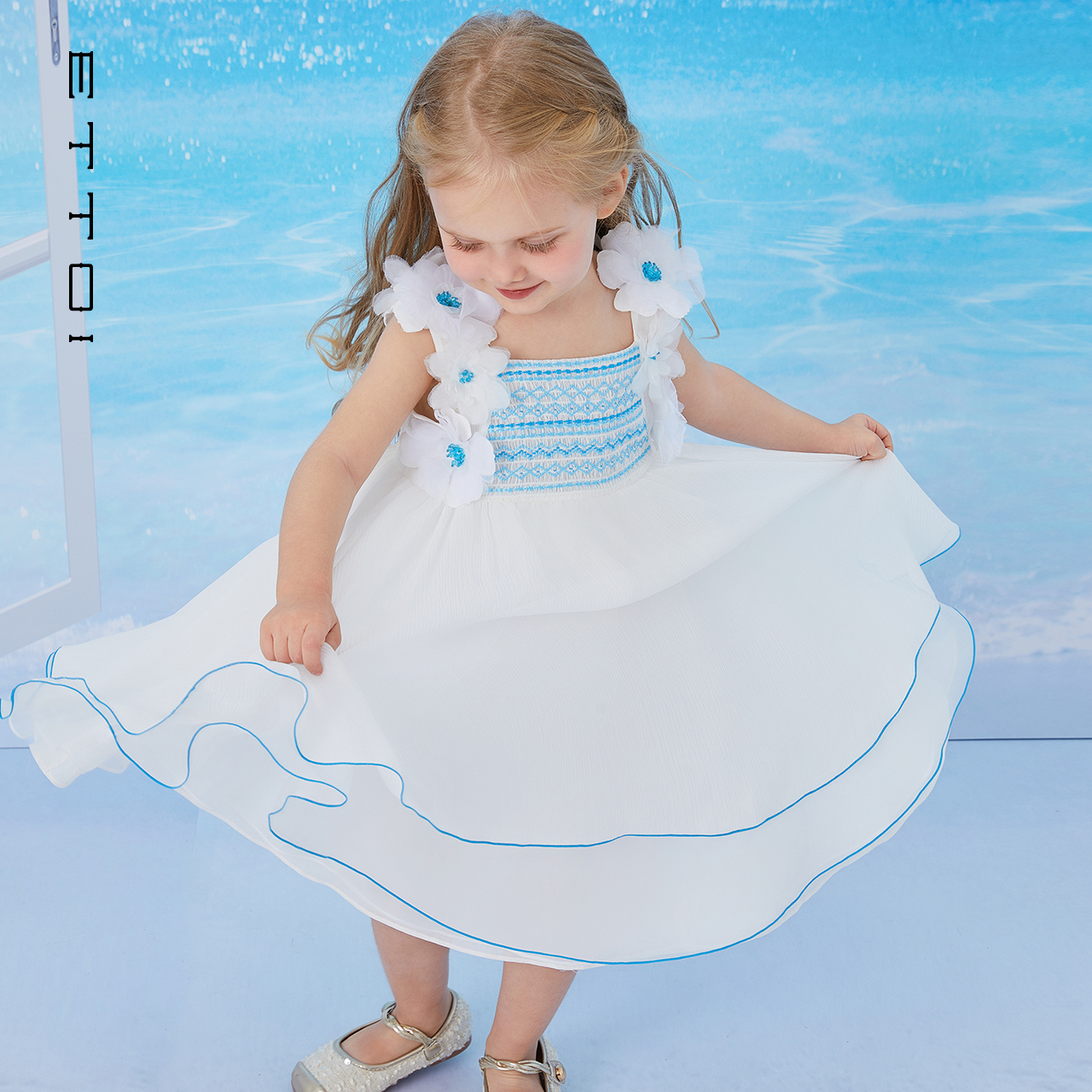 【朗姿集团】ETTOI爱多娃2025年夏季新款手工立体花钉珠吊带裙