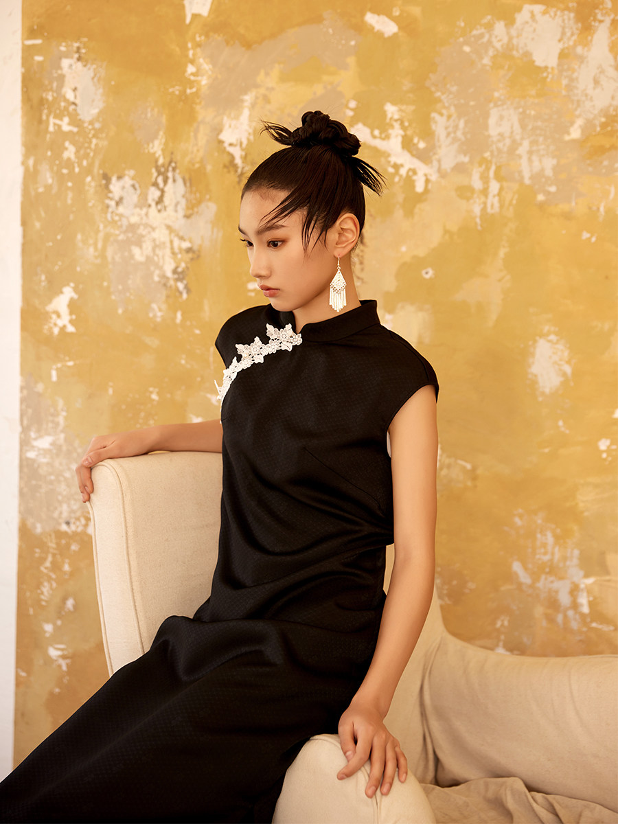 厅唐TINGTANG 曼妙曲线立体裁剪改良旗袍连衣裙女暗纹提花中长裙