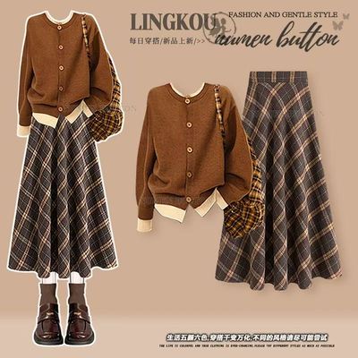 韩系复古假两件开衫毛衣大码秋冬时尚拼接学院风格子半身裙两件套