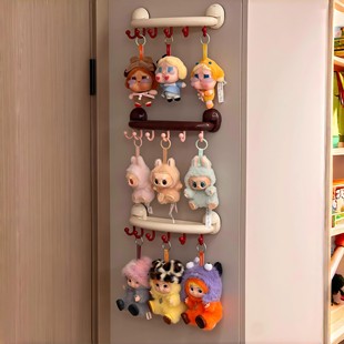 泡泡玛特盲盒收纳展示架挂钩上墙免打孔挂件挂墙搪胶娃娃收纳盒