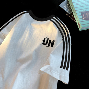 白色短袖T恤男生宽松设计感小众三条杠上衣服夏季新款学生五分袖