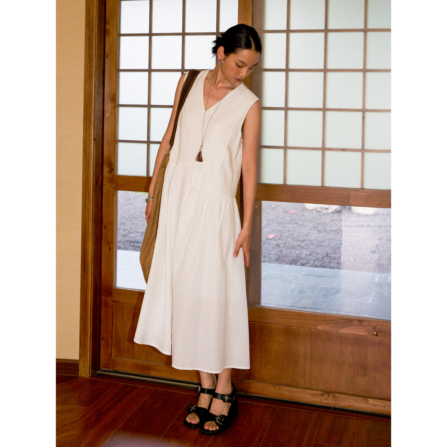 SUPERSCAPE素舶  天丝亚麻混纺透气v领无袖拼接连衣裙