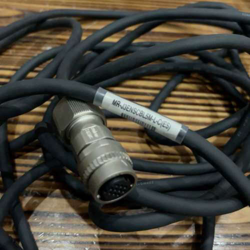 伺服马达编码器线 实物图片 型号MR-J3ENSCBL5