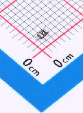 0603L025/24XR 自恢复保险丝 24V 250mA 0603自恢复 0603 自恢复