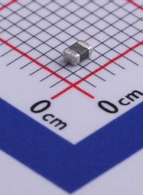VC080514A300DP 压敏电阻 钳位电压32V 0.1焦耳 0805压敏电阻 080