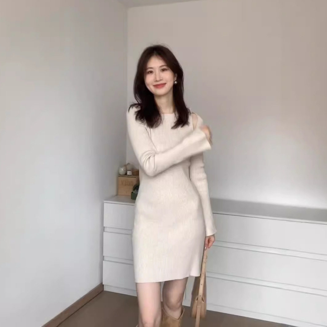 【现货】小个子轻熟风修身显瘦露肩包臀裙秋季新款长袖针织连衣裙