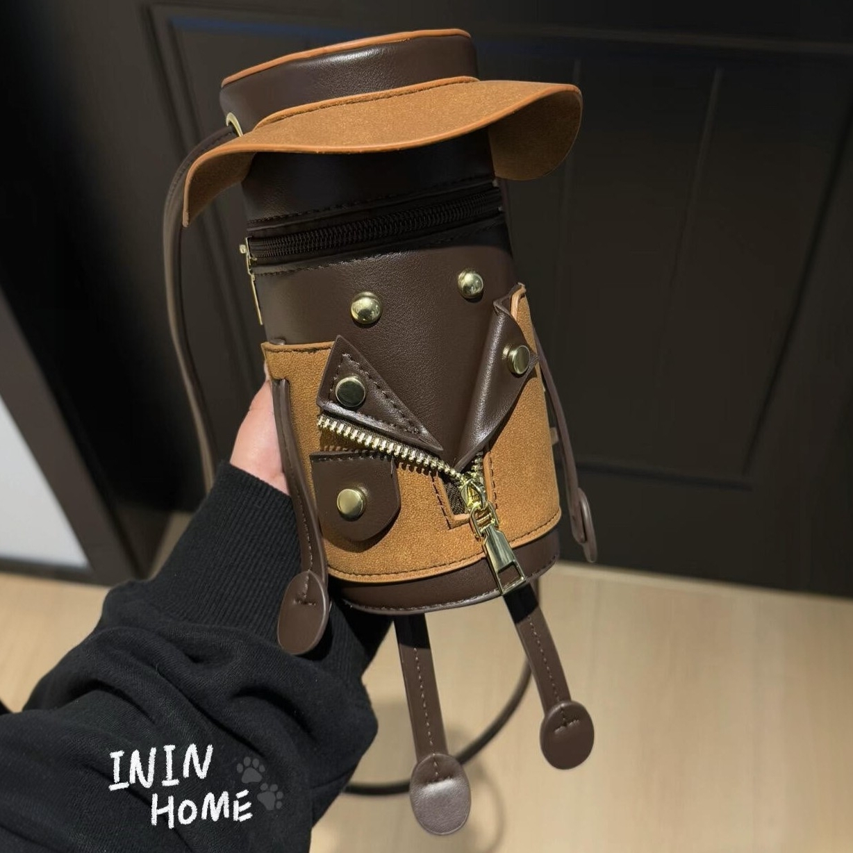 氛围感十足美拉德水桶包女款