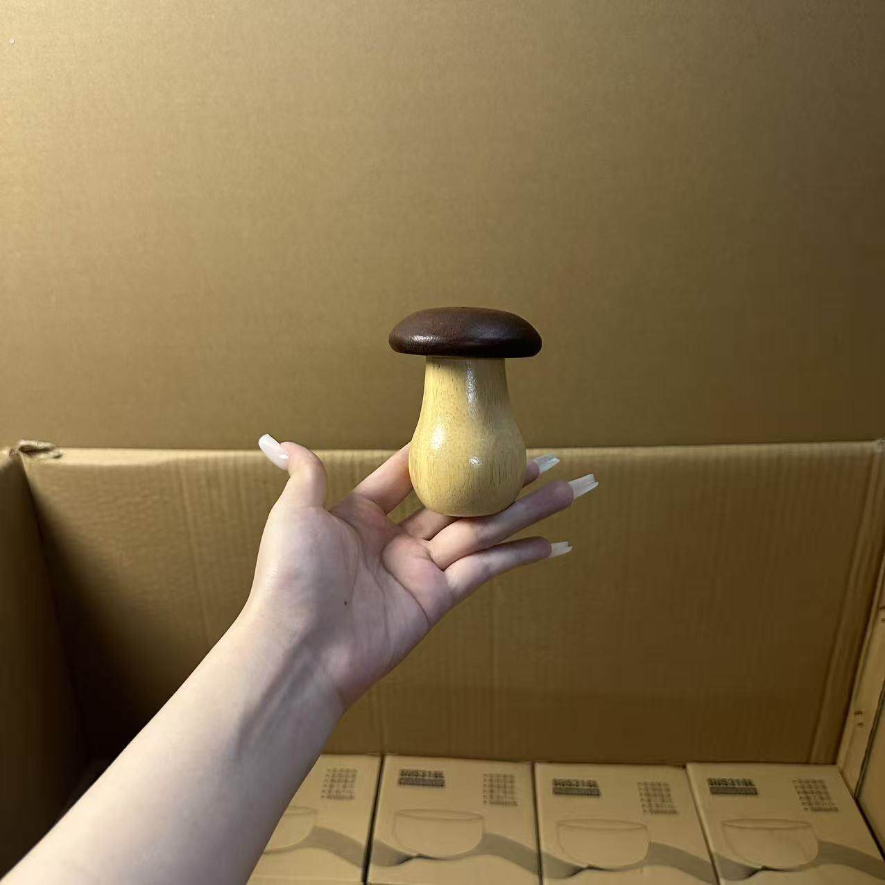 颜一好物 创意复古蘑菇牙签筒家用高颜值木质中式精致餐桌摆件