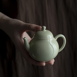 手执茶壶功夫茶具单壶手工原矿色釉青瓷陶瓷家用泡茶壶球孔