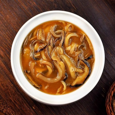 潮菜桌席炖盅鲨鱼皮羹