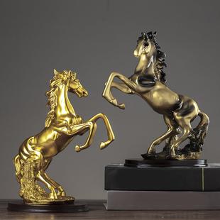 客厅高级感柜子摆件冰箱顶上面的摆件北欧马到功成客厅办公室桌面