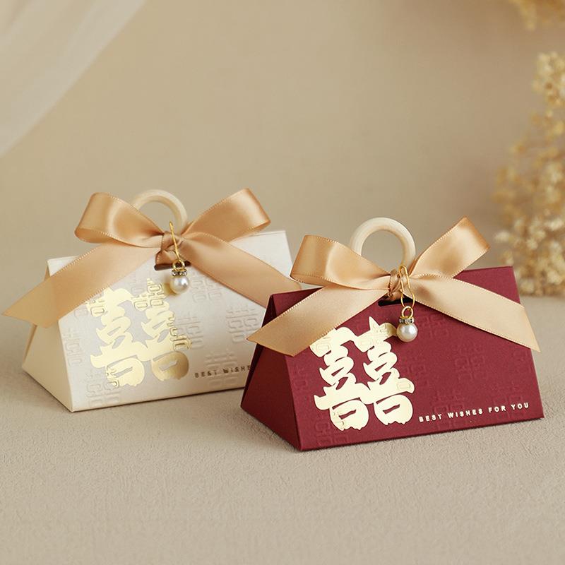 2025年喜糖盒子结婚专用批の发新款糖盒结婚高级感婚礼订婚糖果袋