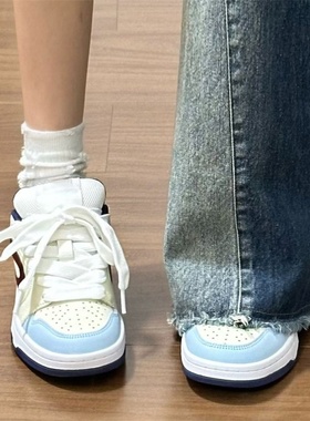 原创蓝白色拼接多巴胺面包鞋女ins透气不闷热滑板鞋耐磨运动鞋子