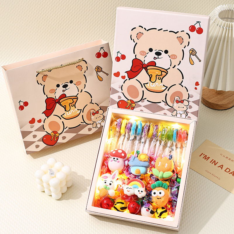 万圣节儿童节糖果礼盒装休闲小零食棉花糖棒棒糖儿童男女生礼物