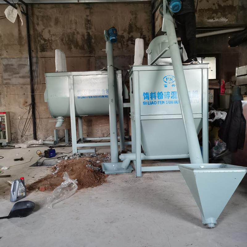 卧式饲料粉碎搅拌机机组养殖场3-4吨卧式饲料打料机混合机