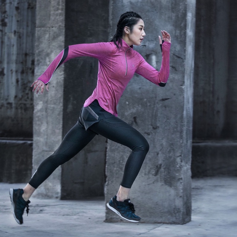 时尚版型显腰身和大长腿，快干，保温，弹力