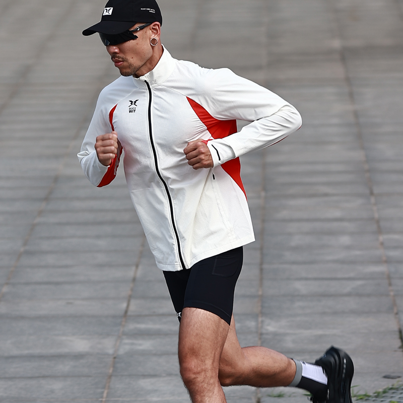 BODYWIT身体智慧刺客男款立领轻质亲肤防风雨可呼吸跑步风衣户外