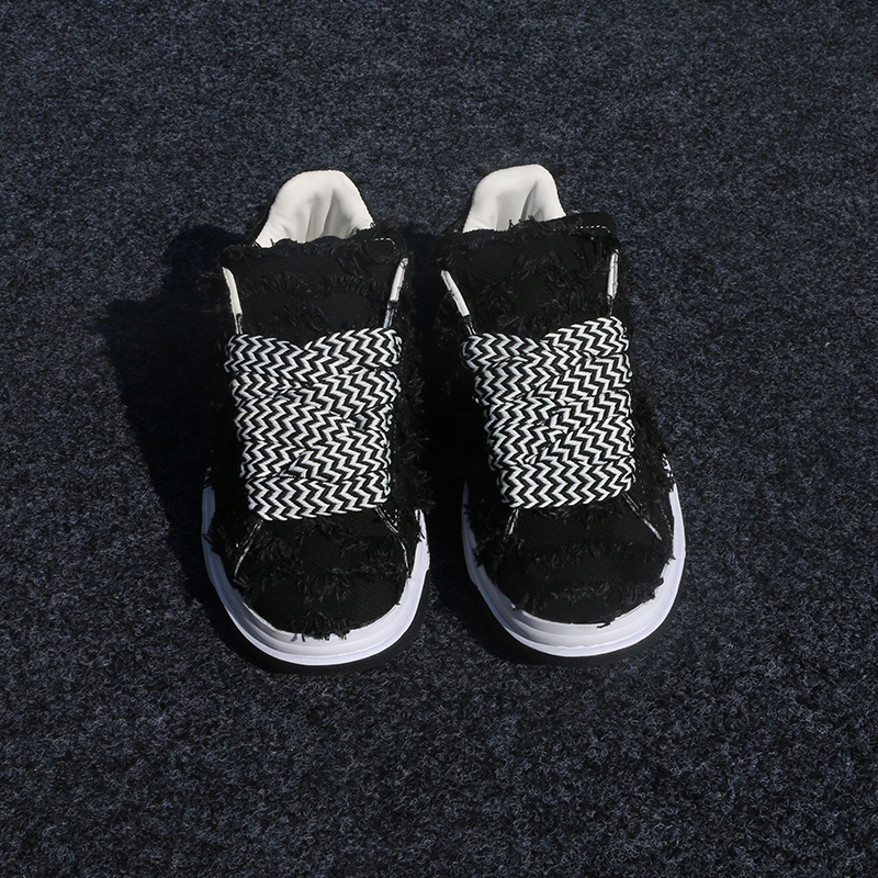 黑色棋盤格低幫板鞋休閑潮鞋