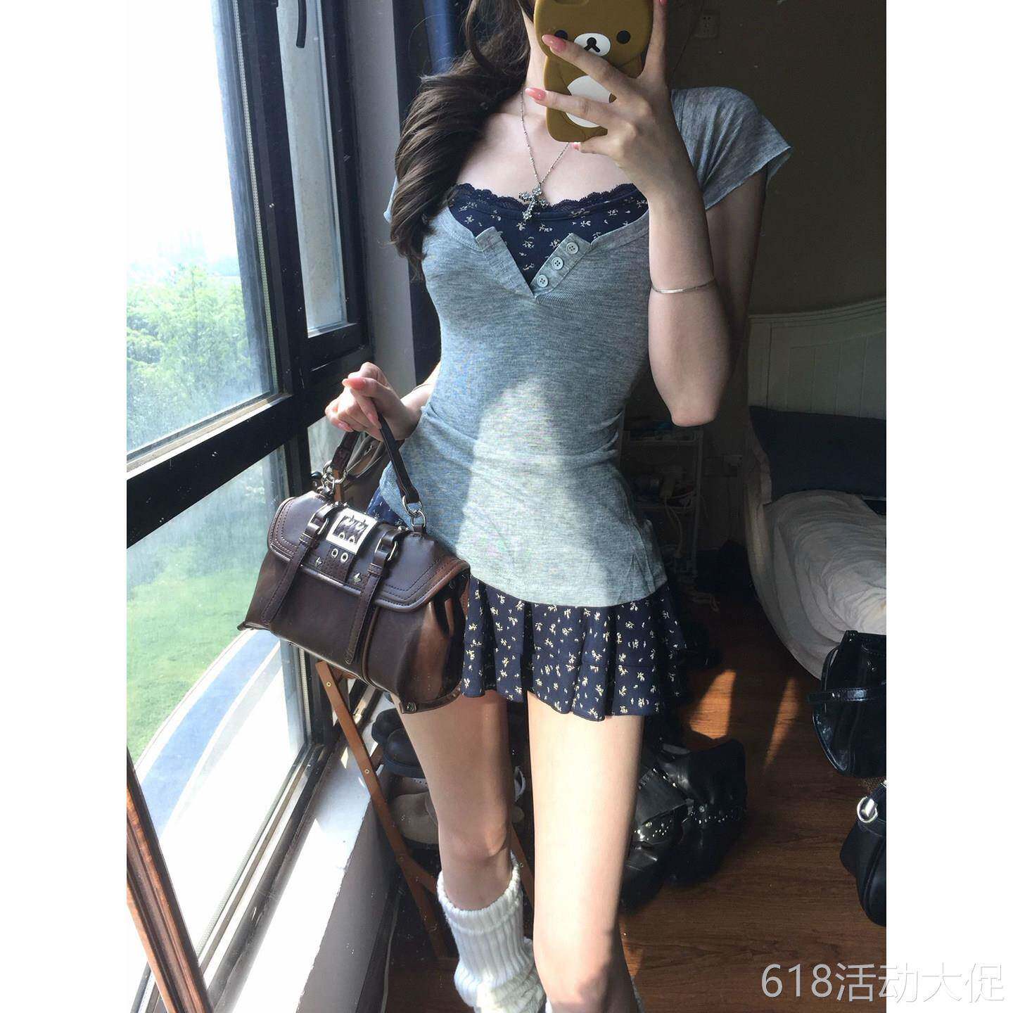 韩系藏青色碎花连衣裙女夏季灰色修身小上衣蕾丝收腰吊带裙两件套