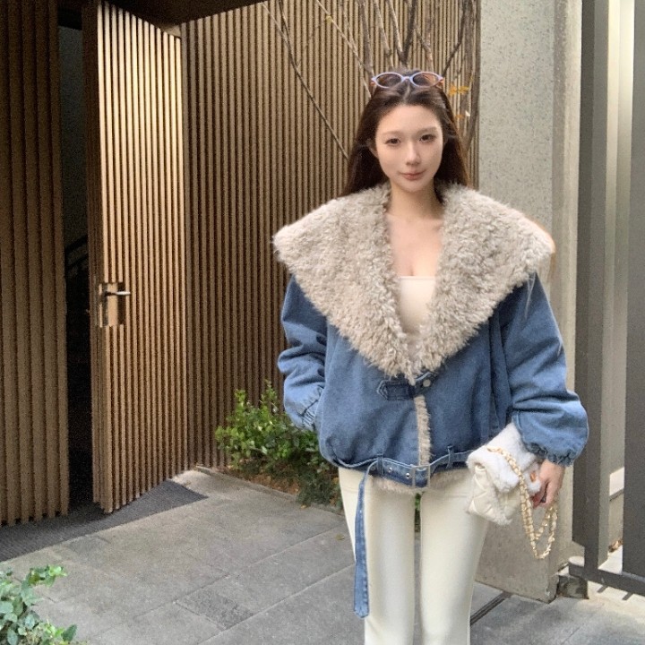 实拍实价 时尚宽松大翻领皮毛一体羊羔毛短款外套冬机车保暖上衣