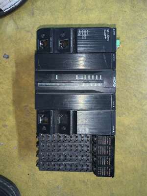 禾川PLCHCQ1-1300-D2二手拆机成色不错功