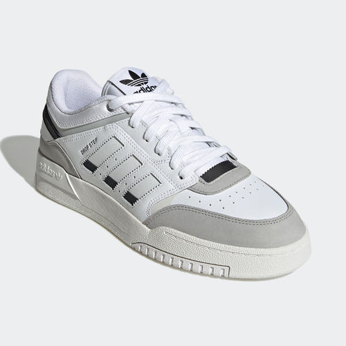 板鞋低帮（帮高小于10cm)