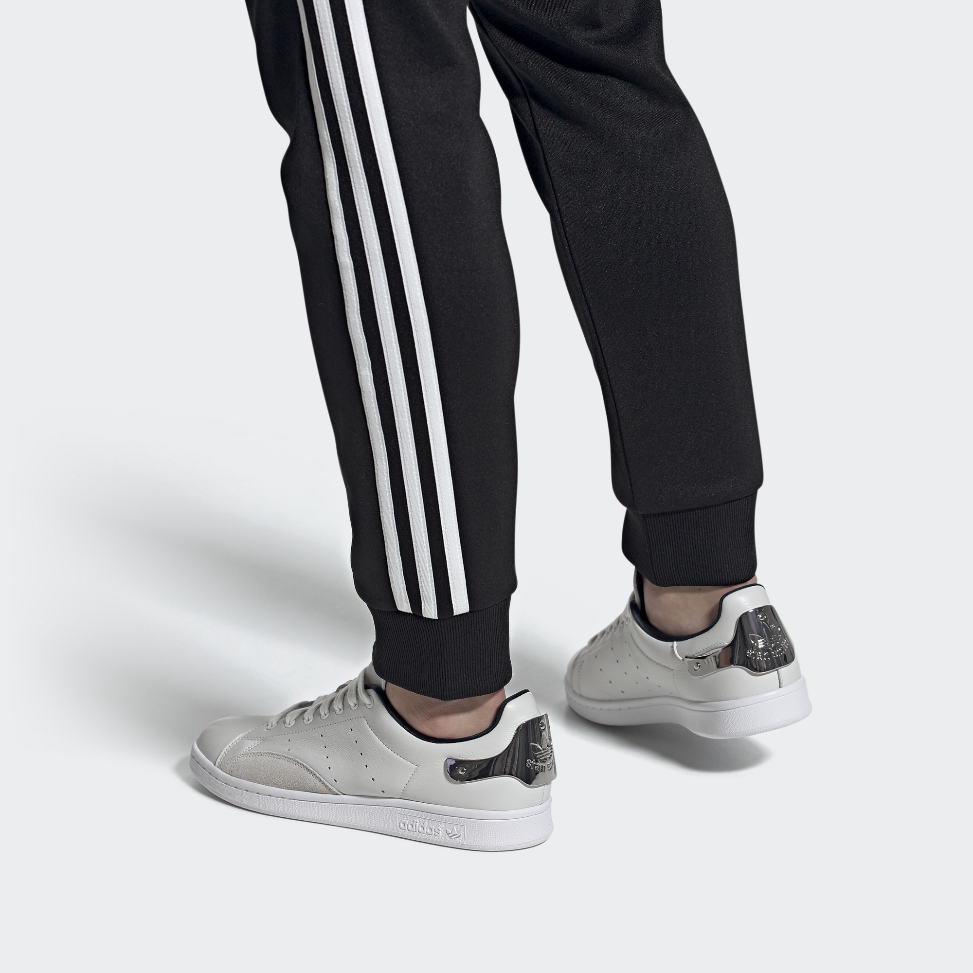 Adidas/阿迪达斯系带运动鞋