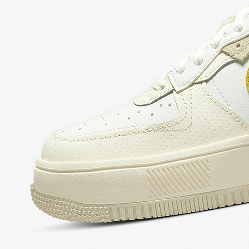 Nike/耐克正品Air Force 1女士低帮耐磨运动板鞋DV6984-100