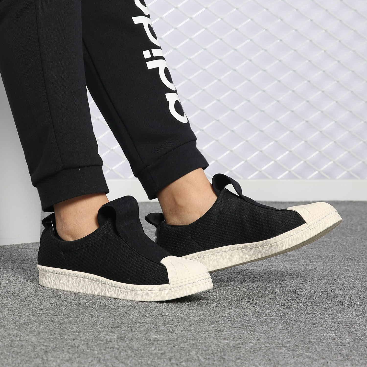 Adidas/阿迪达斯正品 SUPERSTAR 贝壳头女子休闲运动板鞋BY9137