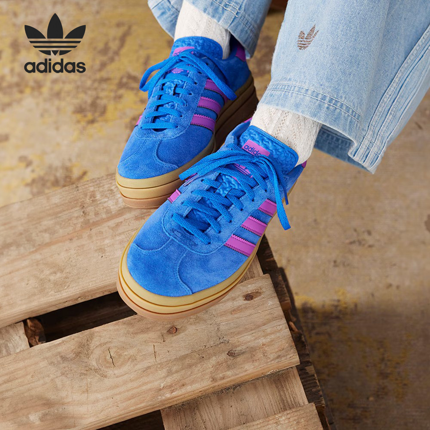 系带板鞋低帮（帮高小于10cm)