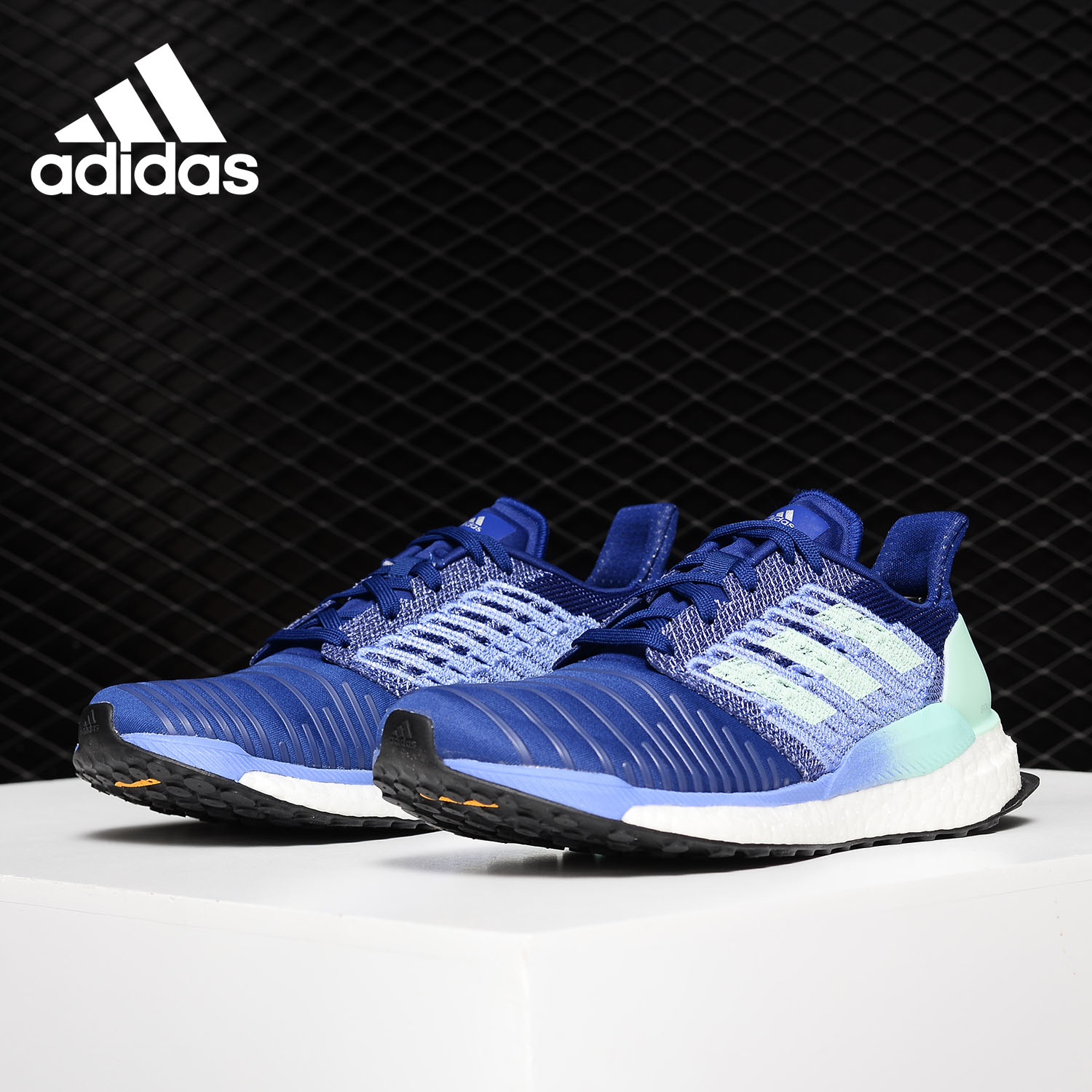 Adidas/阿迪达斯正品 SOLAR BOOST 女子休闲运动透气跑步鞋BB6602