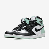 861428 Nike 圆头系带皮革高帮复古篮球鞋 男士 100 耐克正品