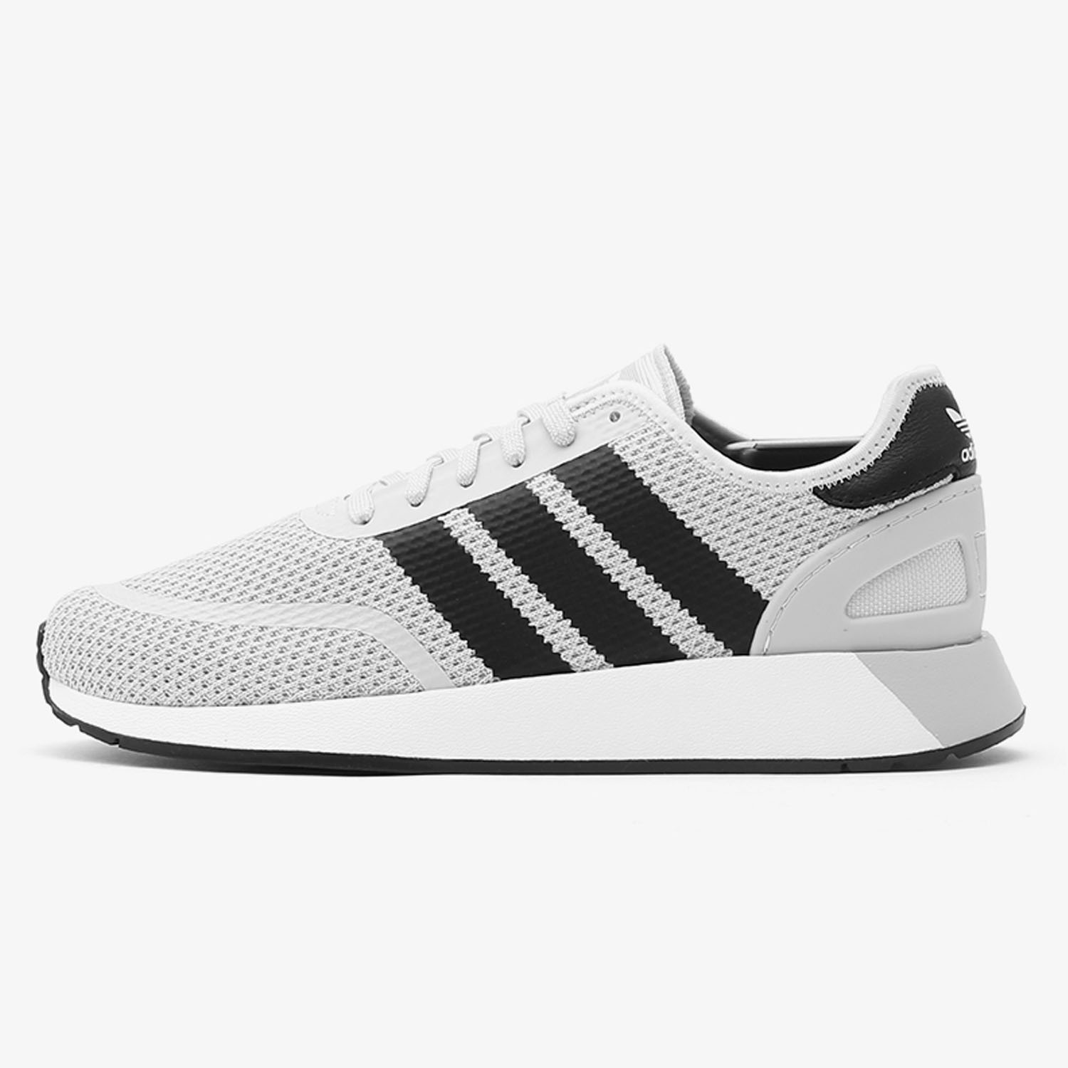 阿迪达斯正品耐磨低帮运动女板鞋