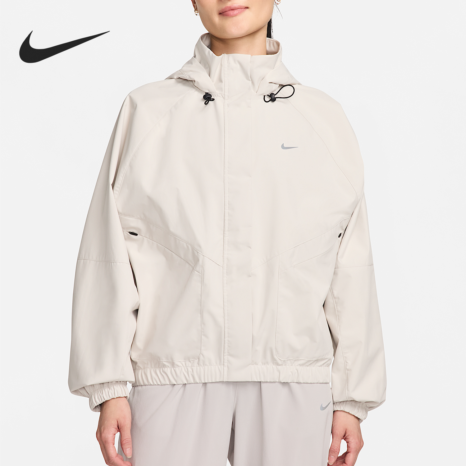 Nike/耐克正品Storm-FIT女士户外连帽梭织运动外套FB7493-104