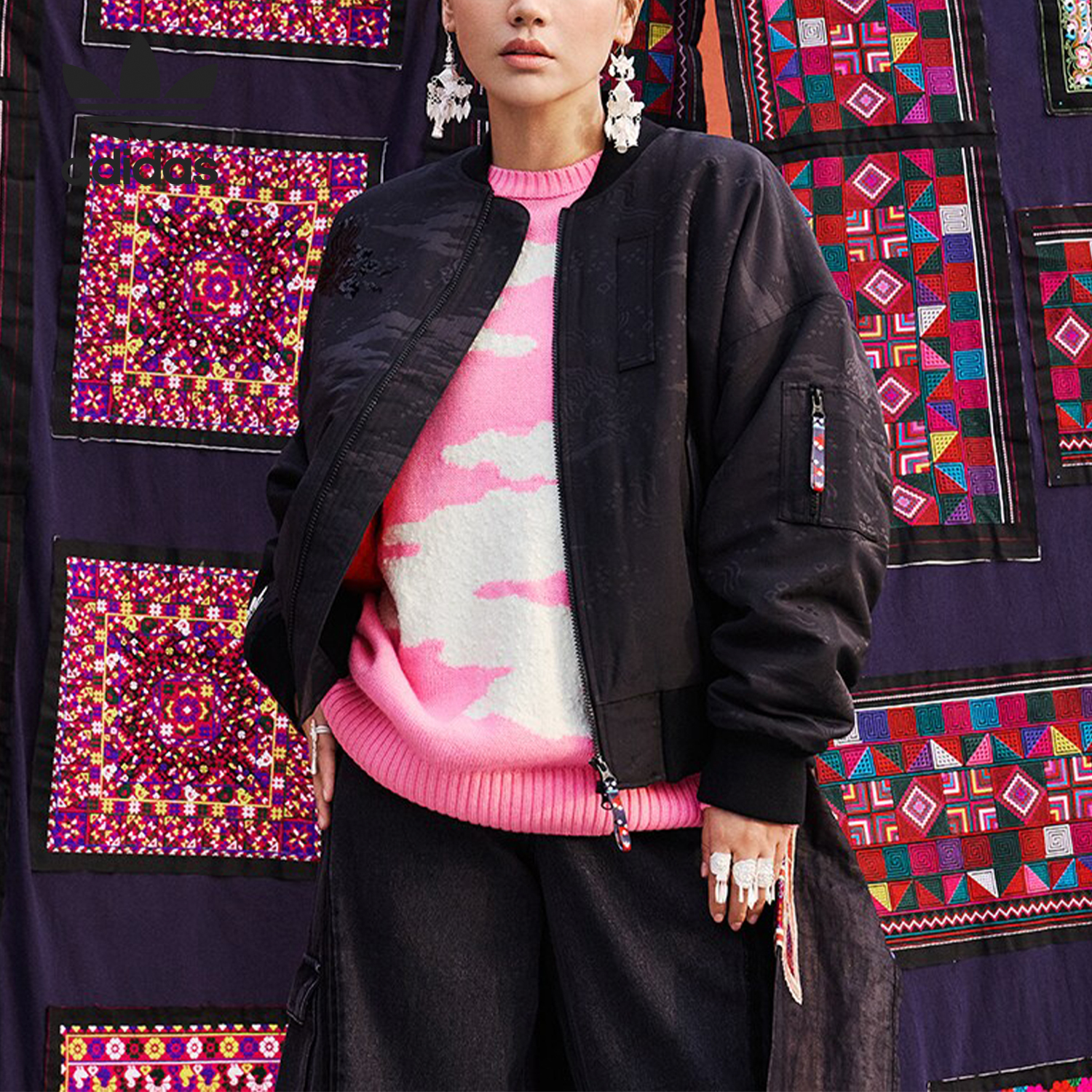 Adidas/阿迪达斯三叶草龙年女士运动保暖棉服IX4219