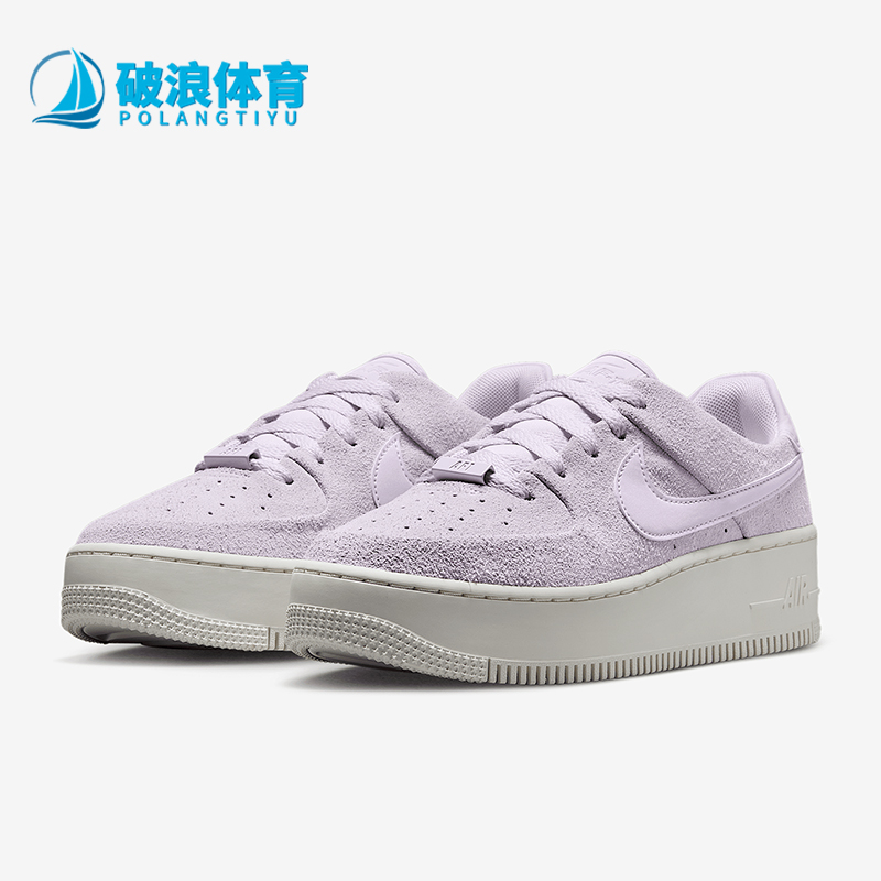 耐克女子空军一号经典板鞋