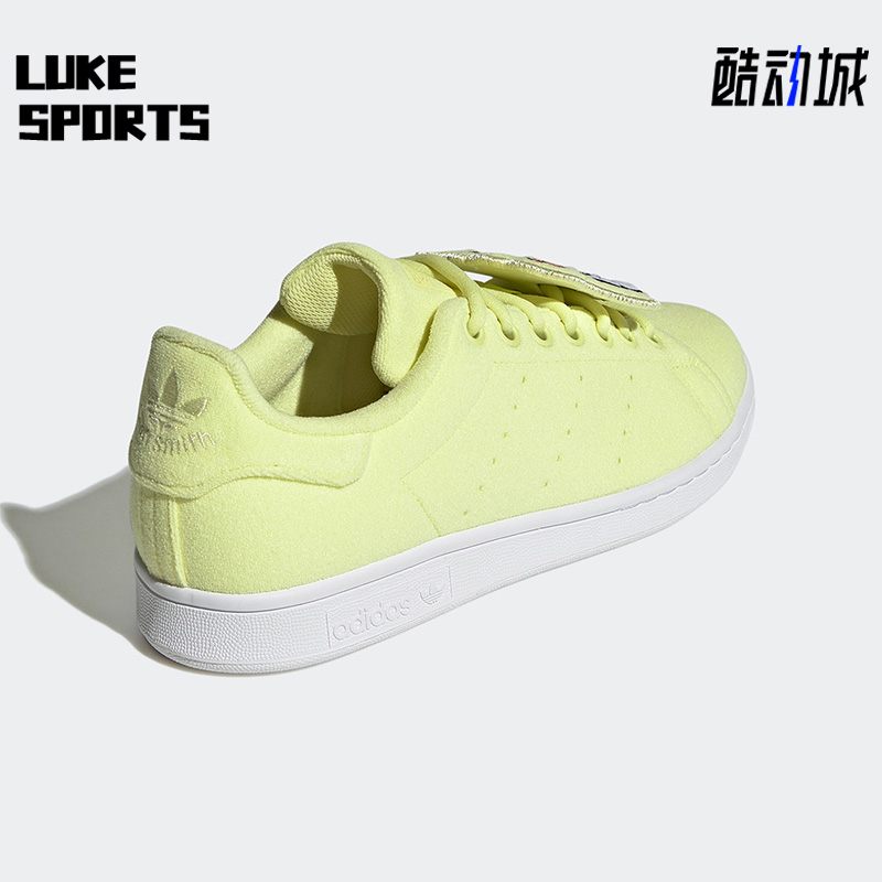 阿迪达斯女子运动休闲鞋
