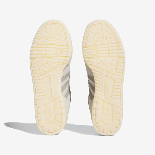 车缝线系带板鞋Adidas阿迪达板鞋