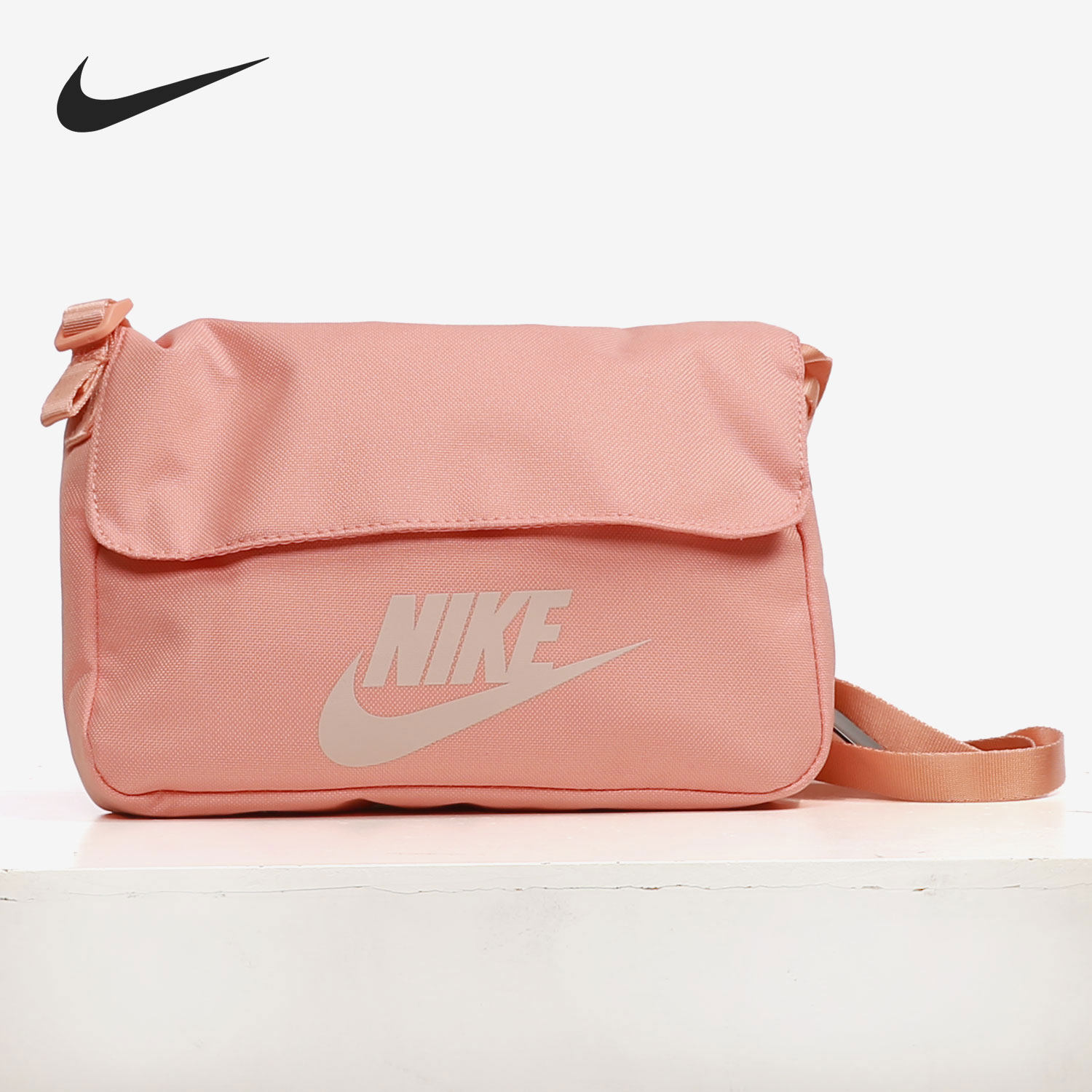 Nike/耐克正品当季新款女子小方包休闲单肩运动斜挎包 CW9300-808,运动包/户外包/配件,挎包/拎包/休闲包,淘宝优惠券,粉丝福利购,淘宝优惠卷